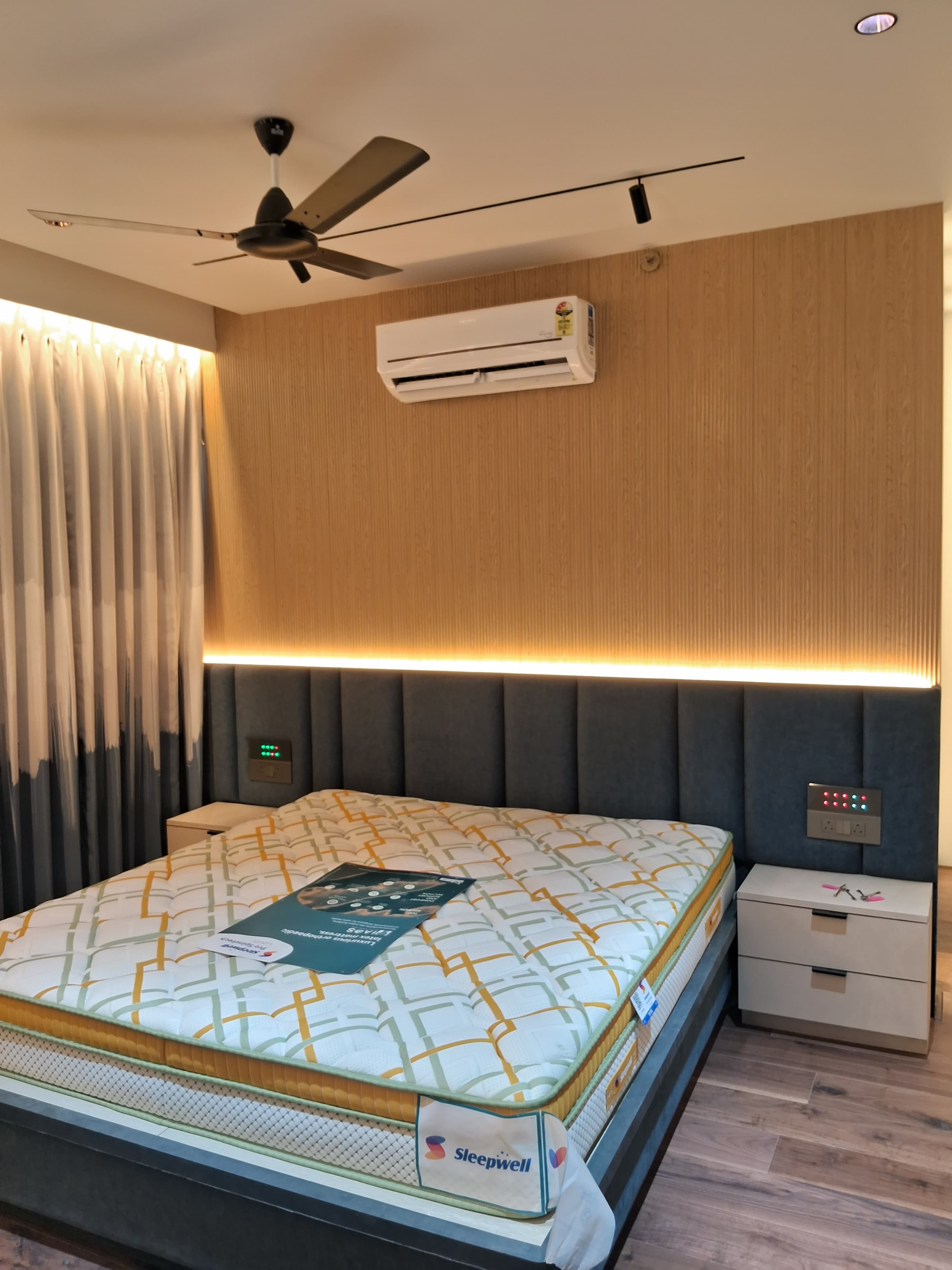 Luxury Bedroom in Navi Mumbai